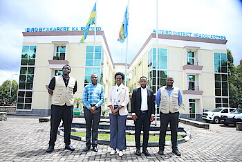 Meya ari kumwe n'abashyitsi